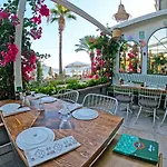 Yeshill Boutique Hotel